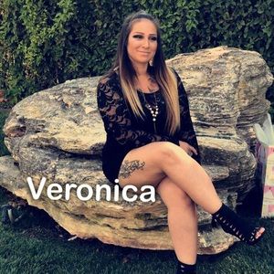 Meet your Posher, Veronica